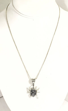 Spooky Spider Necklace, Halloween Jewelry, Spider Jewelry, Spider Halloween Gifts, Spider Gift, Halloween Costume, Halloween Jewelry Spider